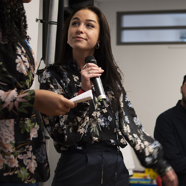 BuzinezzClub – Roos Vandenbempt BuzinezzClub - Roos Vandenbempt